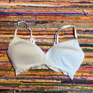 aerie wireless lace trim bra size 36D